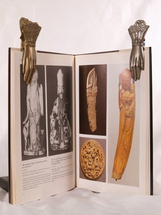 CHINESE IVORIES FROM THE SHANG TO THE QING: An Exhibition Organized by the Oriental Ceramic Society Jointly with the British Museum.