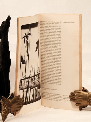 THE THAMES AND HUDSON MANUAL OF WOODCUT PRINTMAKING.