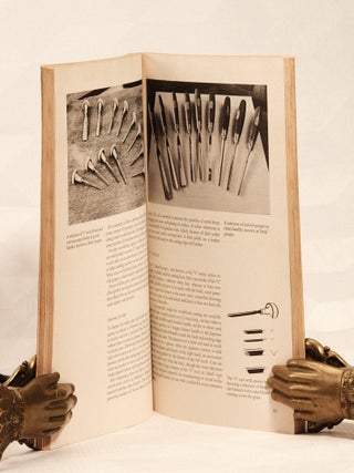 THE THAMES AND HUDSON MANUAL OF WOODCUT PRINTMAKING.